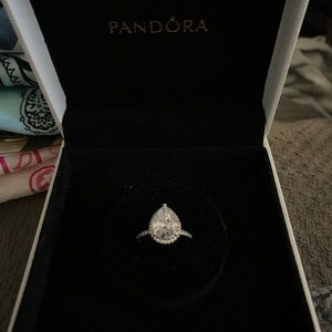 Pandora Radiant Teardrop ring